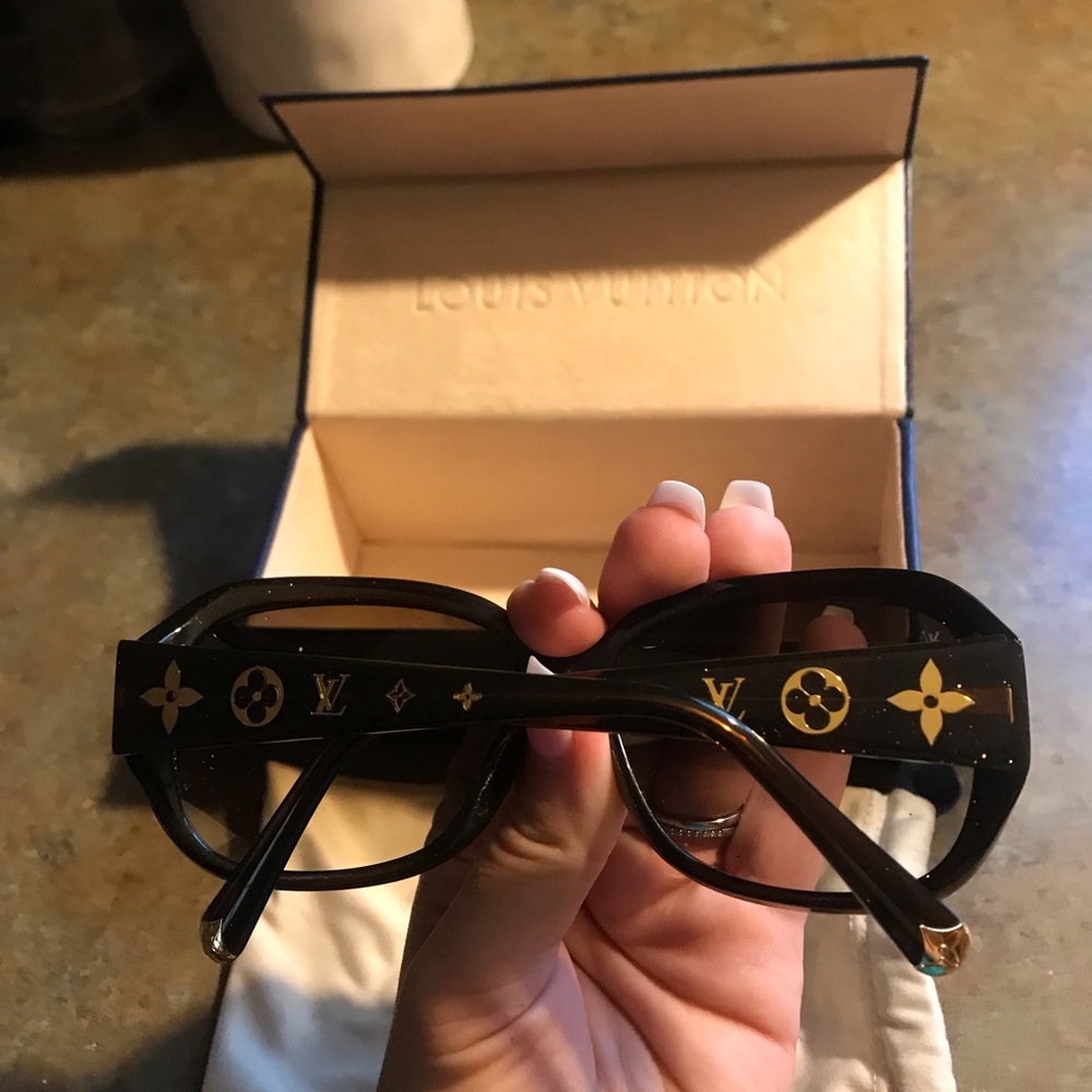 Authentic LV Brown Obsession GM Sunglasses